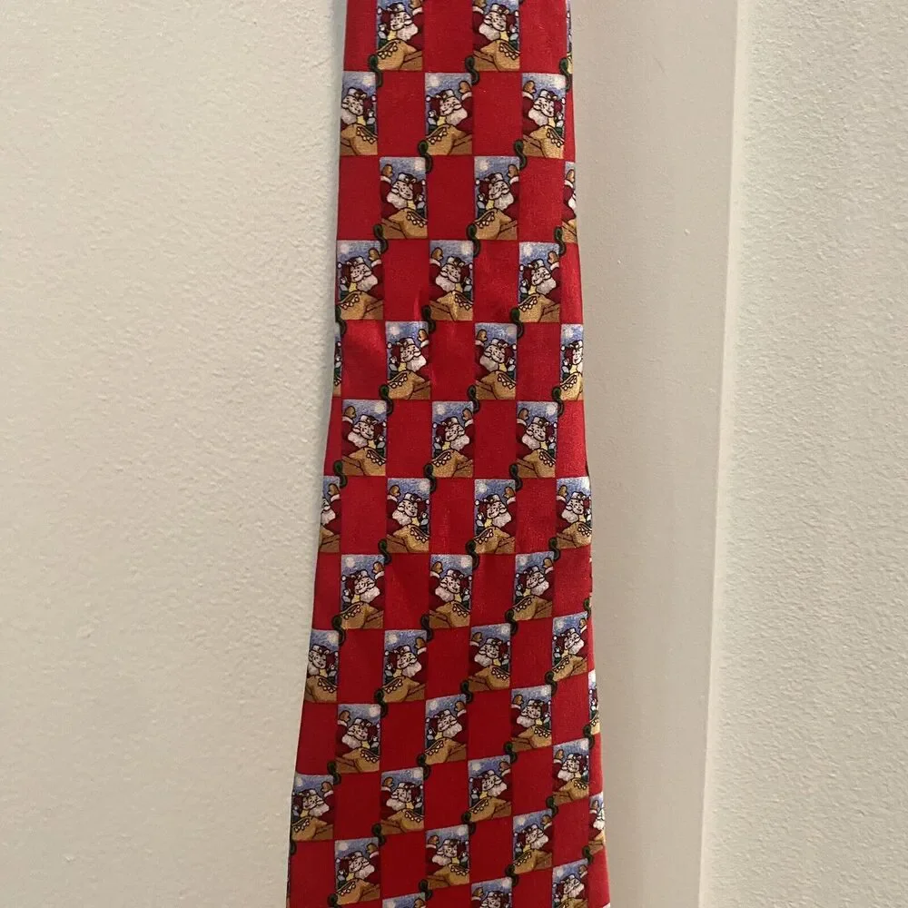 Christmas Tie Red Santa 100% Silk Hallmark Design‎ Collection Holiday